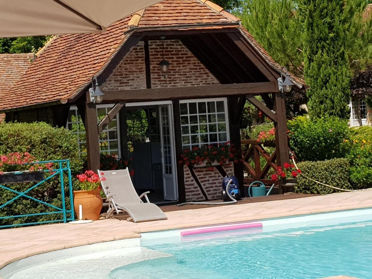 Bed and Breakfast Moulin Du Soustre Cavagnac Exterior foto