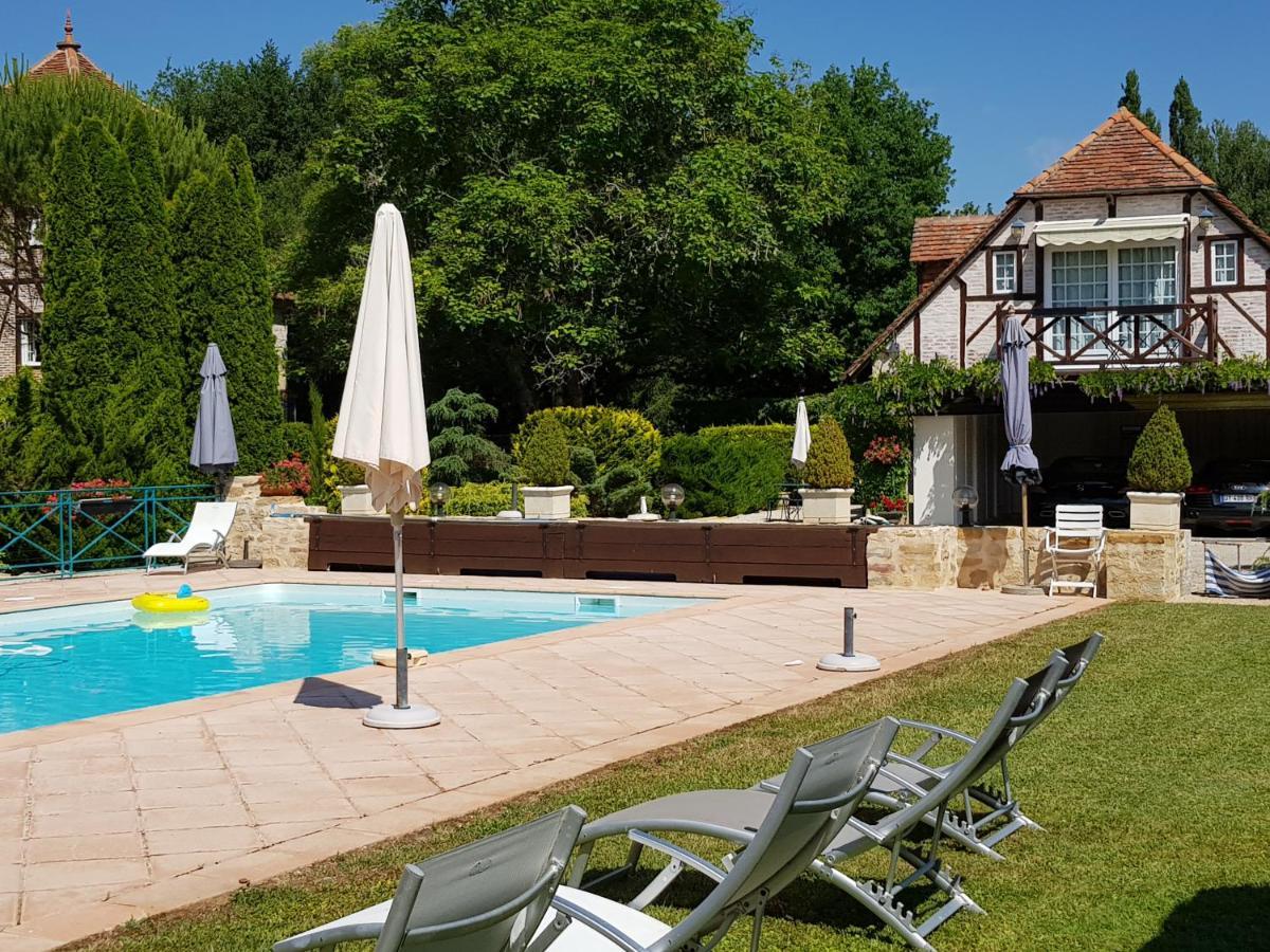 Bed and Breakfast Moulin Du Soustre Cavagnac Exterior foto
